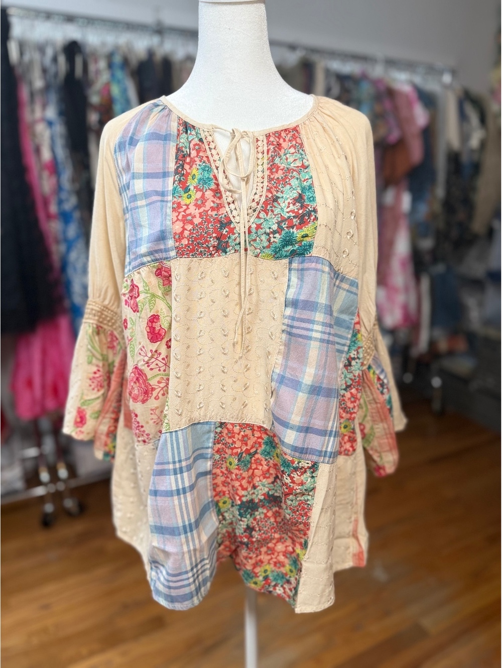 YOUNG THREADS Bell Sleeve Peasant Patchwork Tunic Top Latte NWT Small